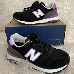 New Balance Tennis shoes